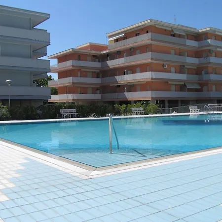 Apartamento Comfy With Pool Access *